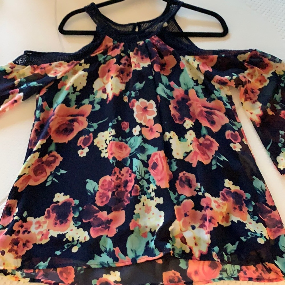 Floral cold shoulder top